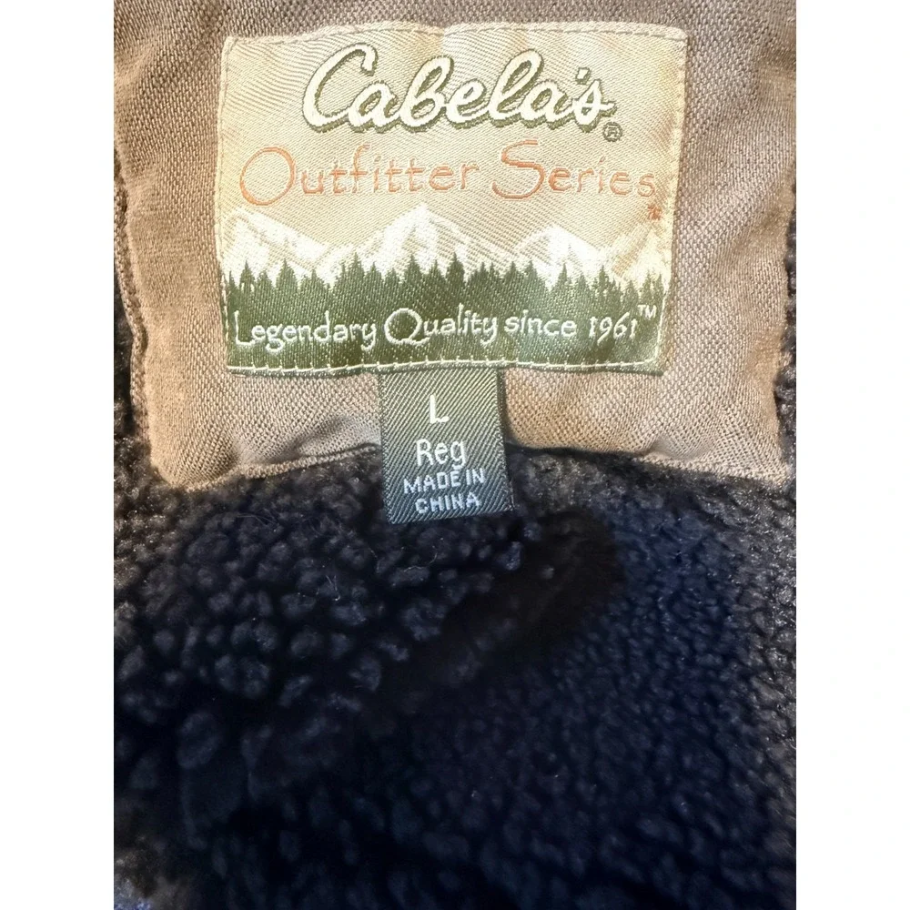 CABELAS OUTFITTER - Men's Insulated Sherpa Lined Jacket - Large